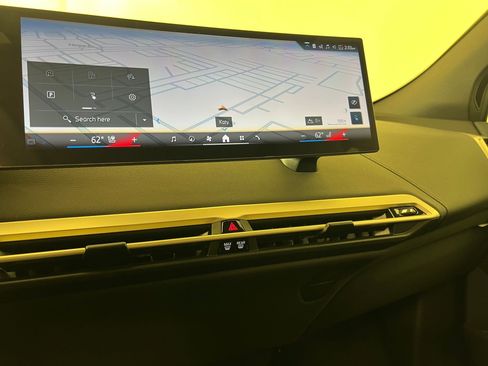 New 2026 BMW iX xDrive60 image 27
