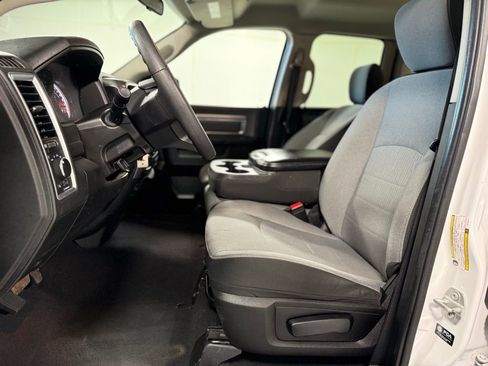 Used 2024 RAM 1500 Classic SLT image 10