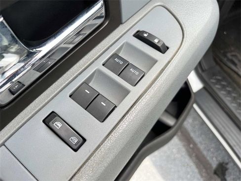 Used 2014 Ford F150 XLT image 24