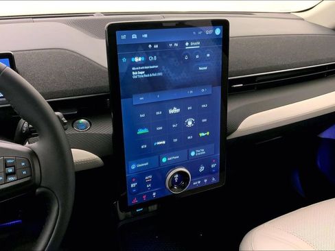 Used 2023 Ford Mustang Mach-E Premium image 5