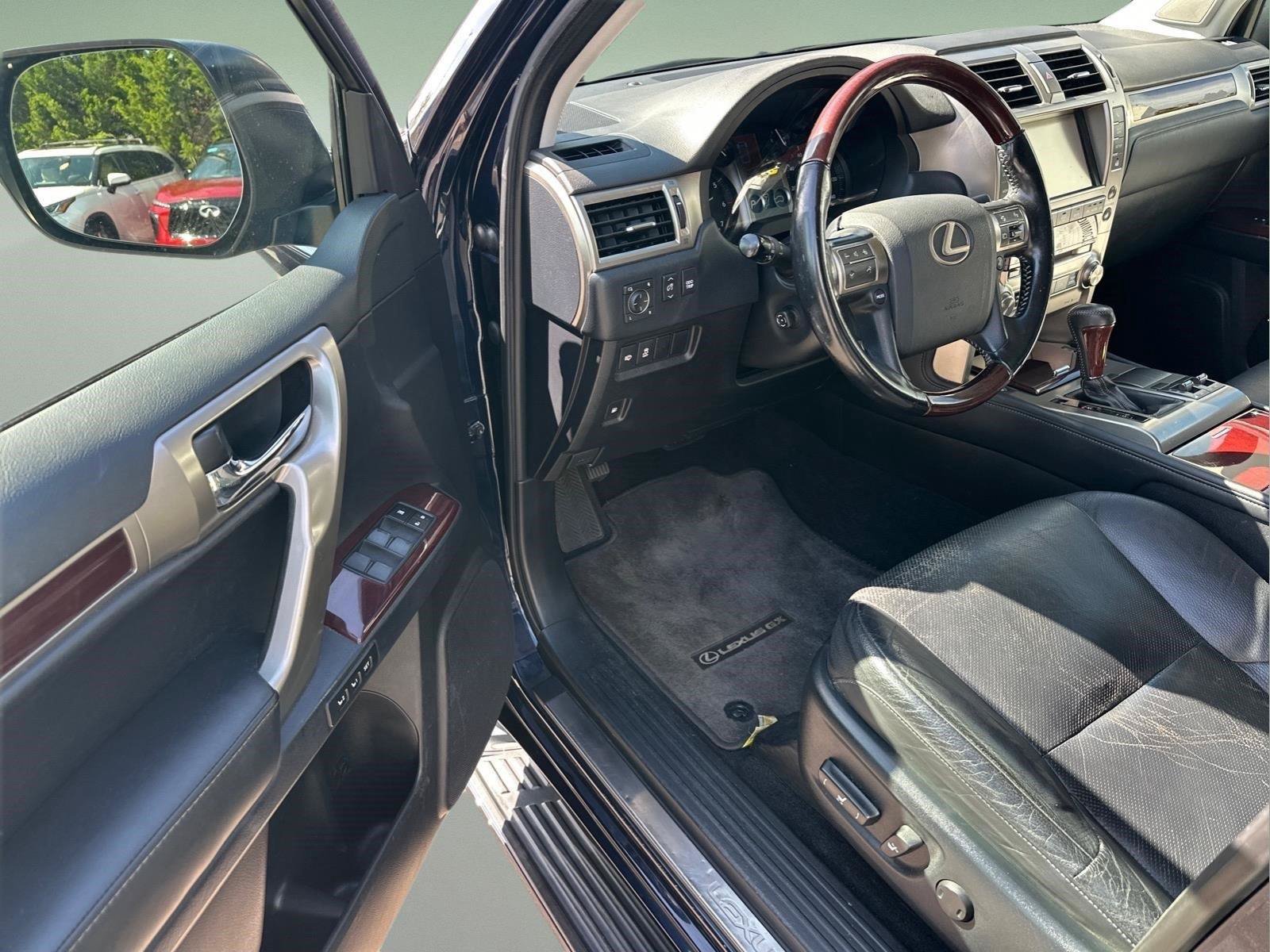 Used 2019 Lexus GX 460 Premium AWD/4WD image 14