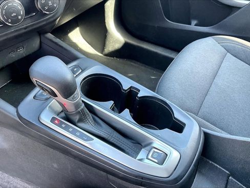 Used 2025 Chevrolet Trax LS FWD image 15