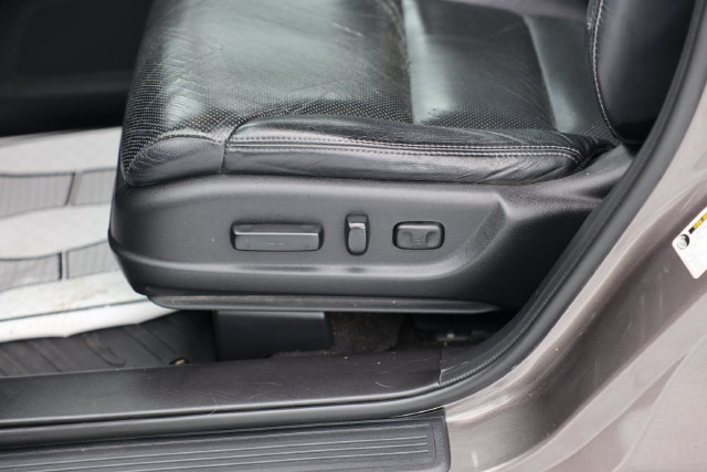Used 2015 Honda CR-V Touring image 17