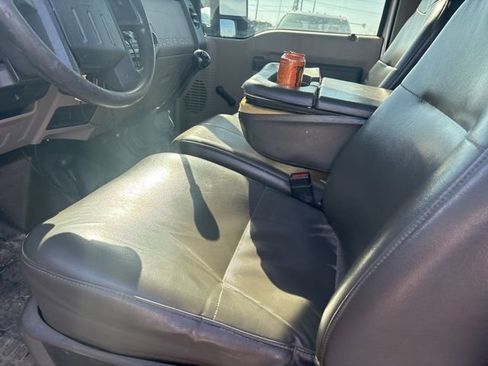 Used 2010 Ford F350 XL image 7