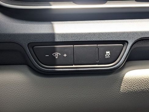 New 2026 Kia Carnival EX FWD image 28