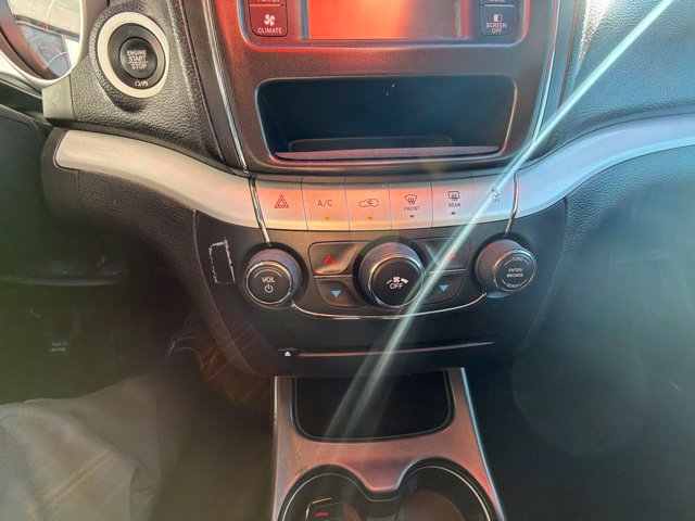 Used 2018 Dodge Journey SE AWD/4WD image 34