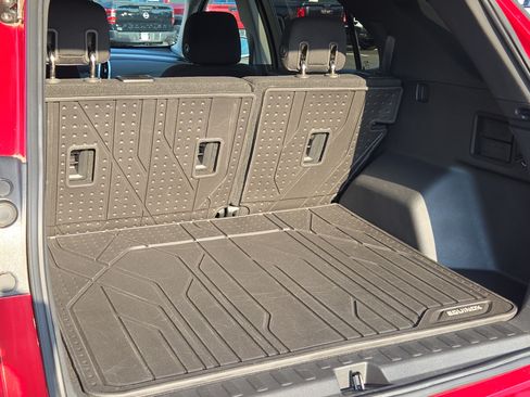 Used 2020 Chevrolet Equinox LT w/ LPO, Floor Liner Package FWD image 12