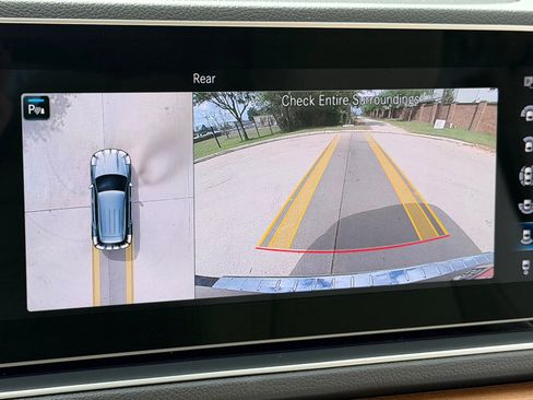 Used 2022 Mercedes-Benz GLE 350 image 7