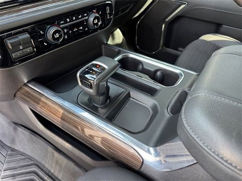 Used 2024 Chevrolet Silverado 1500 LT Trail Boss image 17