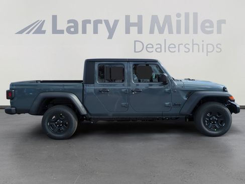 New 2026 Jeep Gladiator Sport image 6