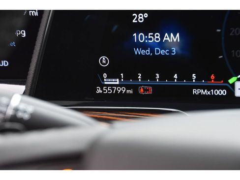 Certified 2024 Cadillac Escalade Premium Luxury image 18