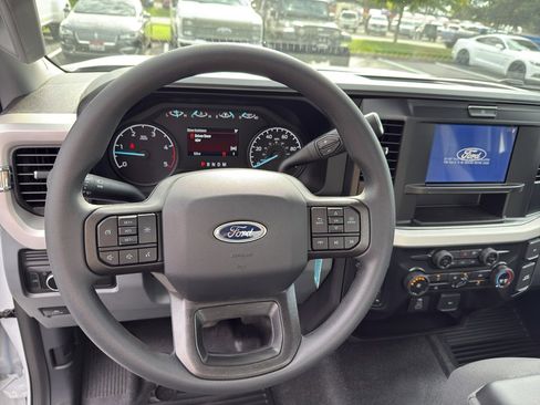 New 2025 Ford F550 4x4 Regular Cab Super Duty image 18