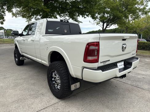 Used 2022 RAM 3500 Laramie AWD/4WD image 5