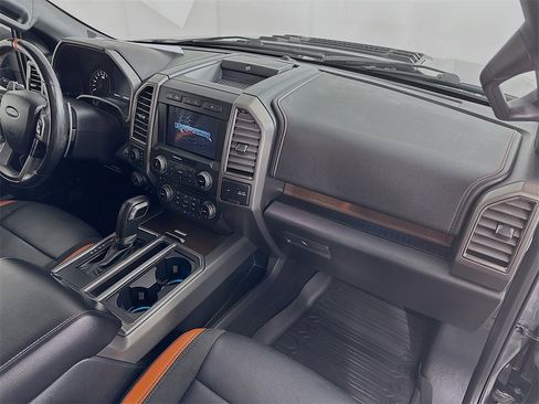 Used 2018 Ford F150 Raptor w/ Equipment Group 802A Luxury image 29