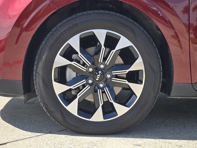 Certified 2024 Kia Carnival EX FWD image 11