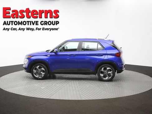 Used 2023 Hyundai Venue Limited w/ Cargo Package FWD image 61