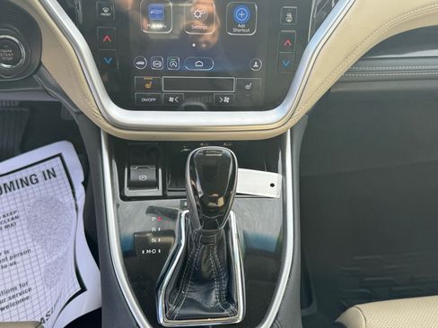 Used 2020 Subaru Outback Limited image 27