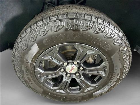 Used 2024 GMC Canyon Elevation RWD image 11