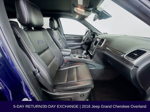 Used 2018 Jeep Grand Cherokee Overland AWD/4WD image 32