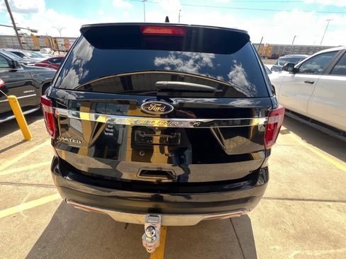 Used 2017 Ford Explorer Limited FWD image 5
