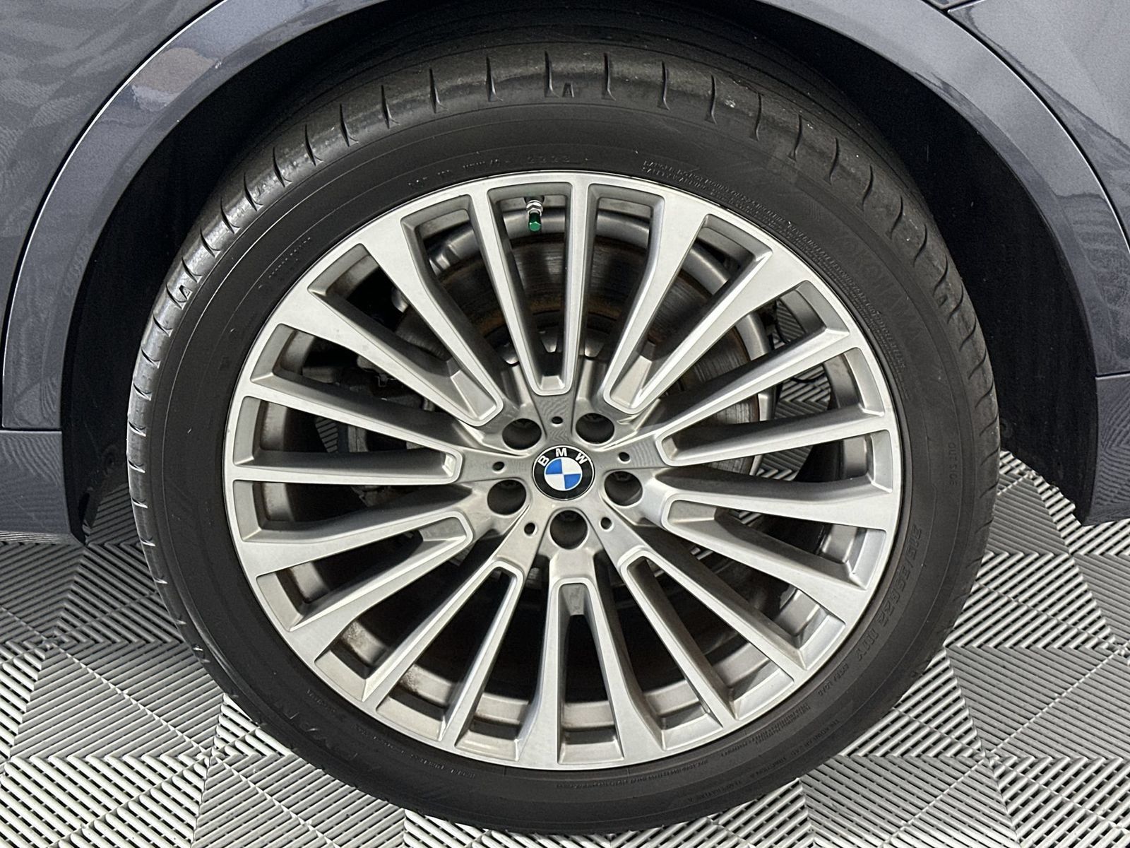 Used 2019 BMW X7 xDrive50i w/ Executive Package AWD/4WD image 10