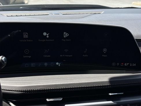 Used 2024 Cadillac XT4 Premium Luxury AWD/4WD image 9