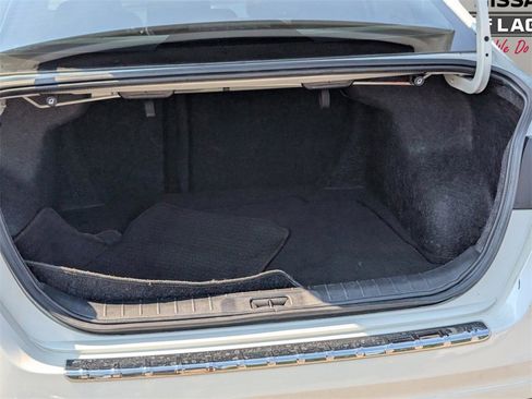 Used 2023 Nissan Altima 2.5 SR w/ SR Premium Package image 12