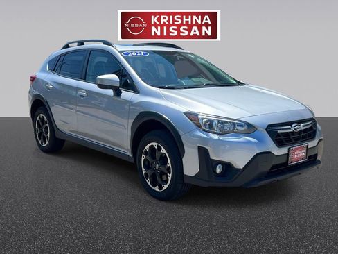 Used 2021 Subaru Crosstrek 2.0i Premium w/ Moonroof Package AWD/4WD image 1