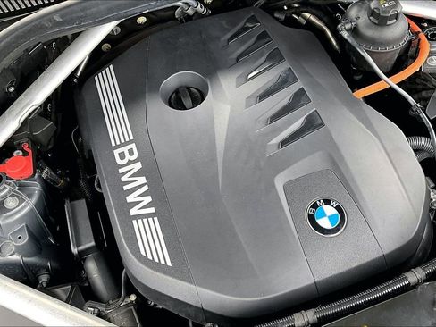 Used 2025 BMW X5 xDrive50e image 31