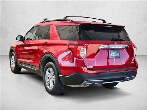 Used 2022 Ford Explorer XLT w/ Equipment Group 202A AWD/4WD image 7