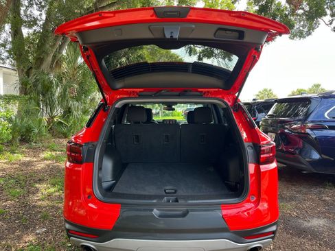 Used 2025 Chevrolet Blazer LT FWD image 30