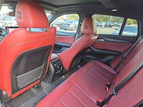 Certified 2022 BMW X4 xDrive30i w/ Convenience Package image 12