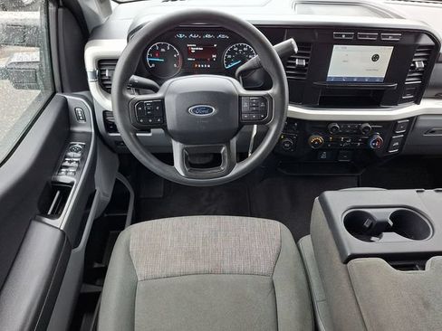 Used 2024 Ford F250 XLT AWD/4WD image 11
