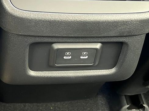 New 2026 Nissan Pathfinder SL AWD/4WD image 36