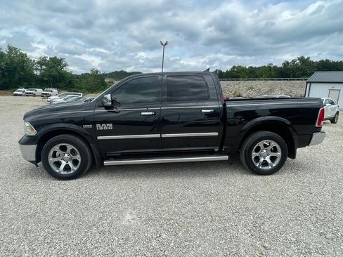 Used 2016 RAM 1500 Laramie w/ Convenience Group AWD/4WD image 2
