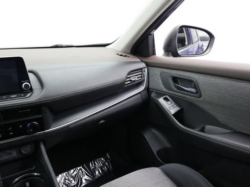 Used 2021 Nissan Rogue S FWD image 32