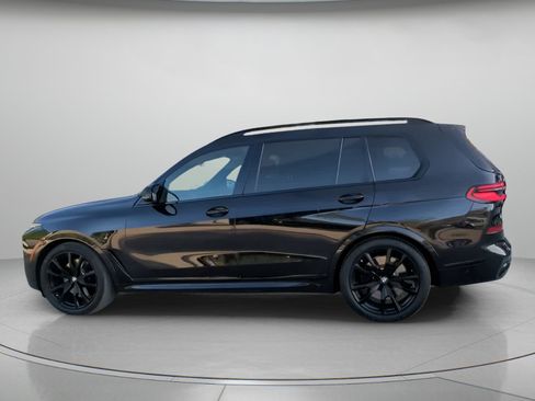 Used 2025 BMW X7 M60i AWD/4WD image 17