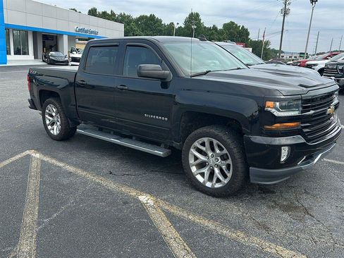Used 2018 Chevrolet Silverado 1500 LT w/ All Star Edition AWD/4WD image 8