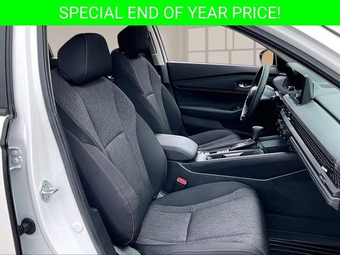 Certified 2025 Honda Accord SE image 29