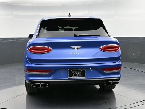Used 2025 Bentley Bentayga image 7