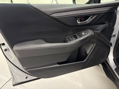 Used 2023 Subaru Outback Premium image 11