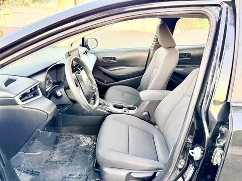 Used 2023 Toyota Corolla LE image 8