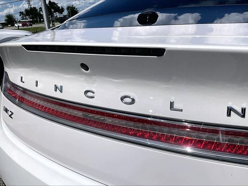 Used 2020 Lincoln MKZ Reserve w/ Luxury Package AWD/4WD image 31