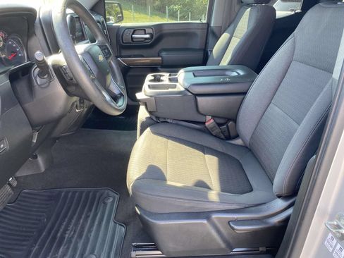 Used 2020 Chevrolet Silverado 1500 LT RWD image 24