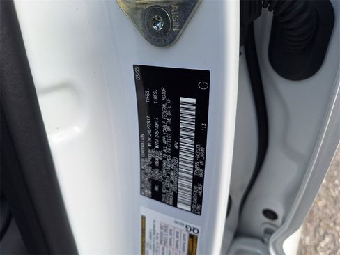 Used 2025 Toyota 4Runner SR5 image 32