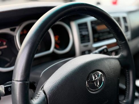 Used 2005 Toyota 4Runner Sport image 97
