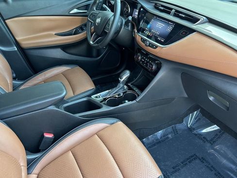 Used 2021 Buick Encore GX Essence FWD image 18