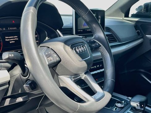 Used 2020 Audi Q5 2.0T Titanium Premium Plus w/ Premium Plus Package AWD/4WD image 9