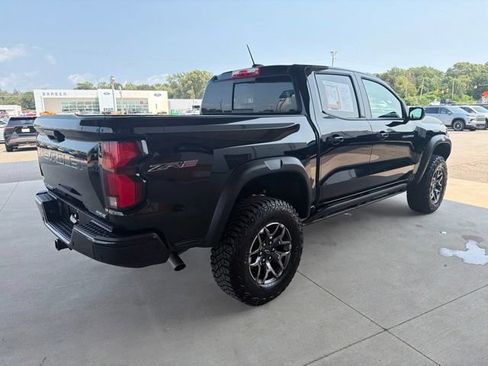 Used 2025 Chevrolet Colorado ZR2 AWD/4WD image 6