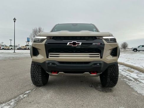 Used 2024 Chevrolet Colorado ZR2 w/ Technology Package image 10